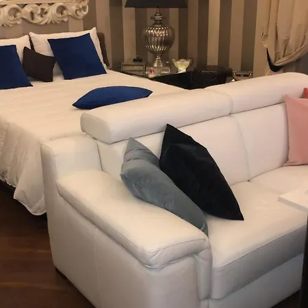 Il Posto Fisso Couette-café Bari